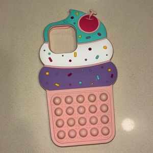 iPhone 13 Pro Max Cupcake Silicone Case